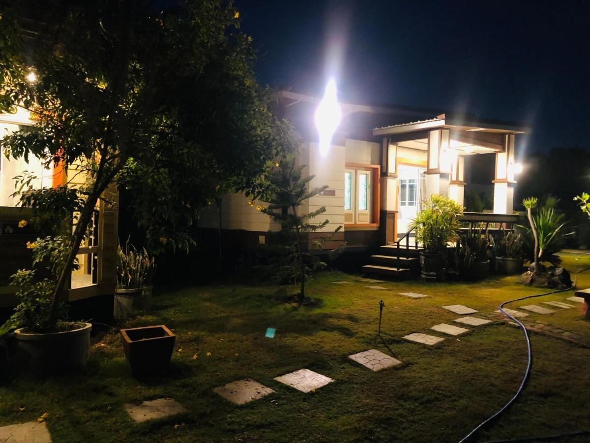มุกดาสวรรค์ รีสอร์ท - Mukda Sawan Resort Mukdahan Eksteriør billede